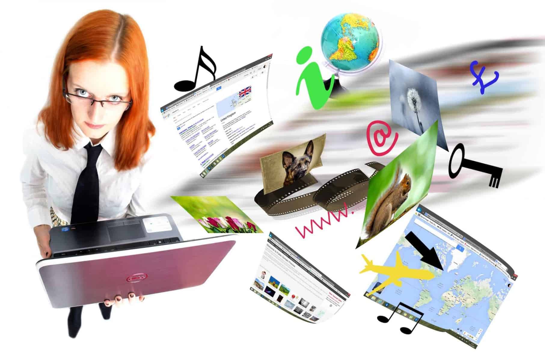 une femme qui navigue sur internet
