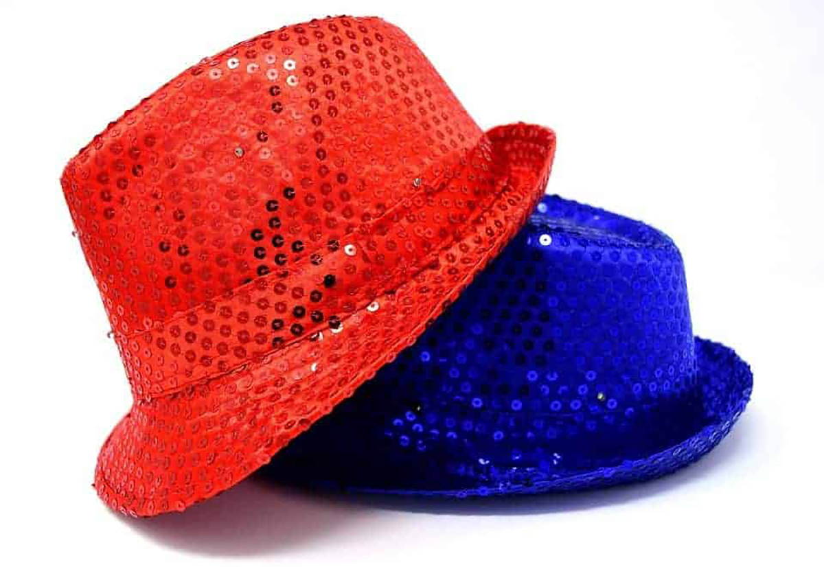 Chapeau paillettes bleu et rouge