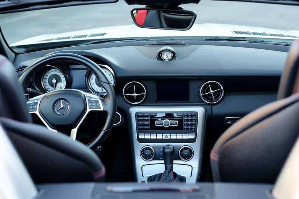 Tableau de bord voiture