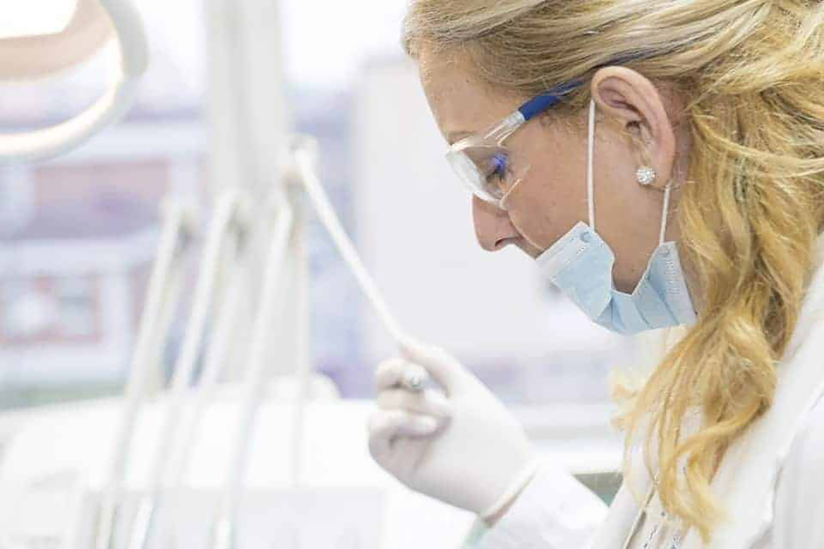 Médecin, femme, laboratoire
